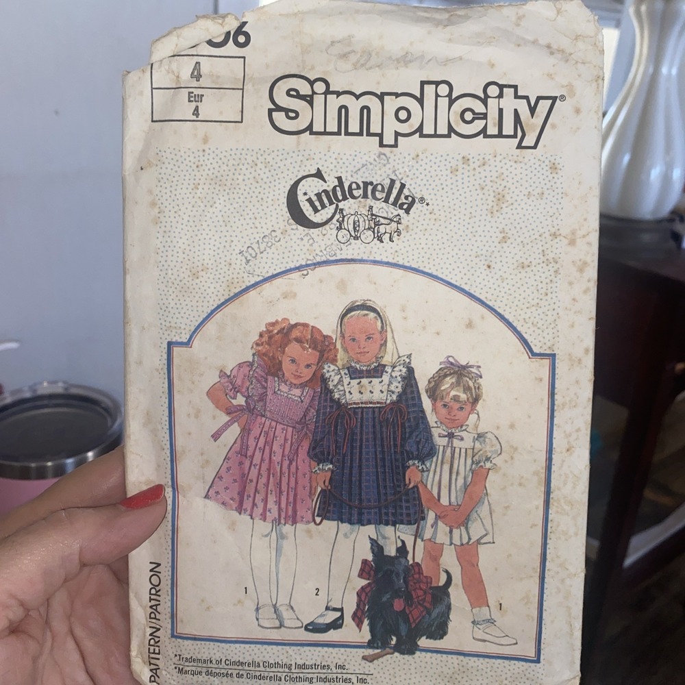 VTG Simplicity 7006 1985 Child Dress Pattern Sz 4 Cinderella Tabard Cut
